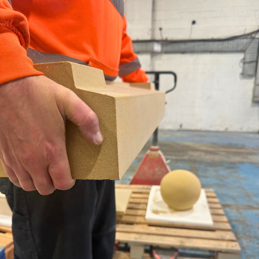 how-to-handle-cast-stone---lifting-p5